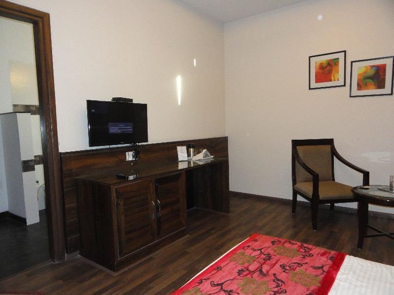 Silver Sands Hotel Chandīgarh Екстериор снимка